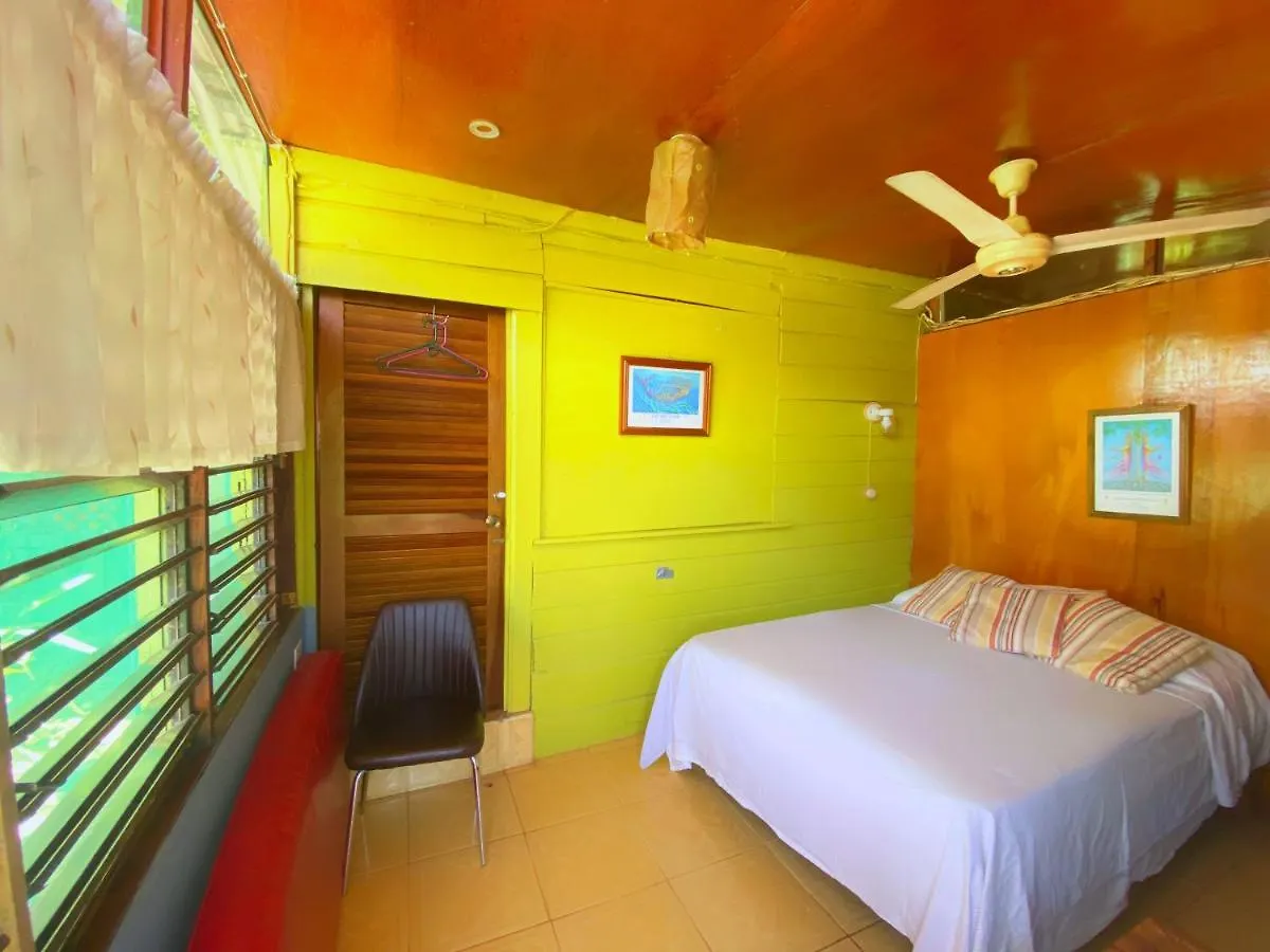 Judy House Cottages And Rooms Negril Vandrerhjem